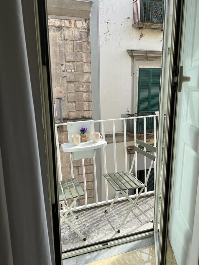 נאפולי Leone Suites Toledo מראה חיצוני תמונה